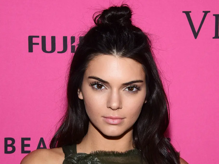 Romantischer Half Bun