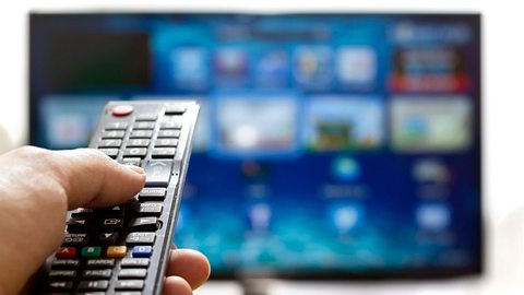 Rote Taste auf der Fernbedienung: Darum solltest du den „Red Button“-Dienst kennen - Foto: iStock