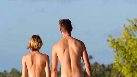 rtl adam und eva bilder erste folge ricarda und thomas nackt ruecken - Foto: © RTL / Andreas Friese