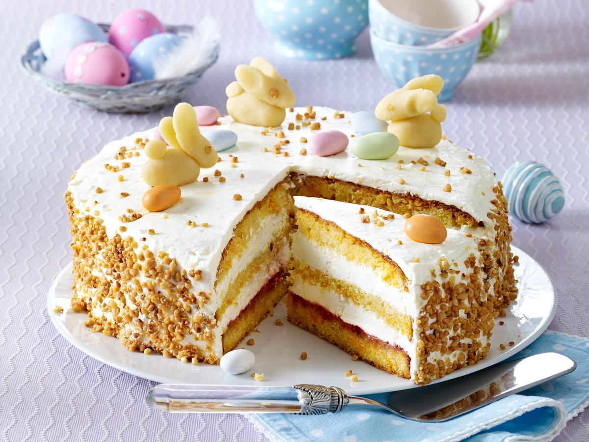 Eine Rübli-Torte mit Zitronencreme ist einfach perfekt für Ostern!