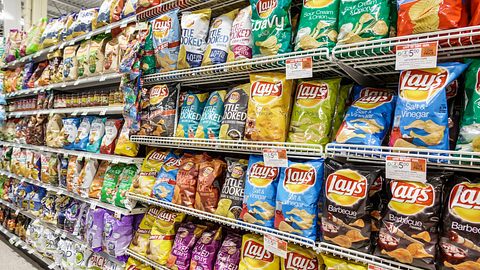 Rückruf! Diese Chips solltet ihr auf gar keinen Fall essen - Foto: IMAGO / agefotostock