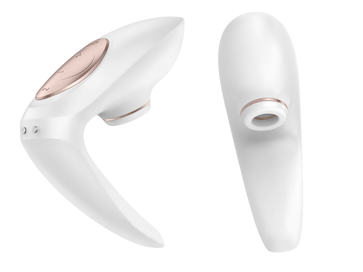 Der Satisfyer Pro 4 Couples massiert sie und ihn beim Sex.