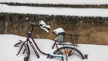 Schnee-Wahnsinn: Jetzt kommt der Winter zurück - Foto: IMAGO / Rüdiger Wölk