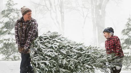 Weiße Weihnachten! Der Dezember kommt mit Schnee ums Eck! - Foto: Jose Luis Pelaez Inc/Getty Images