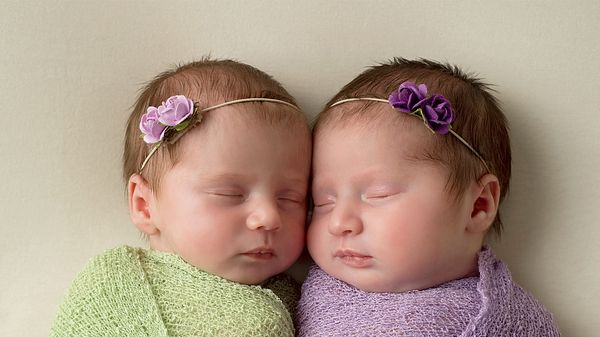 Schöne zeitlose Jungen- und Mädchennamen: Diese Babynamen sind echte Klassiker - Foto: katrinaelena/iStock