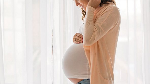 Diese Tipps helfen dir dabei, schwanger zu werden und deinen Kinderwunsch zu erfüllen. - Foto: iStock