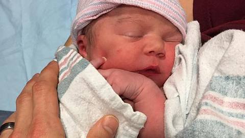 Ein Facebook-Beitrag rettete ihrem Baby vielleicht das Leben. - Foto: Christina DePino