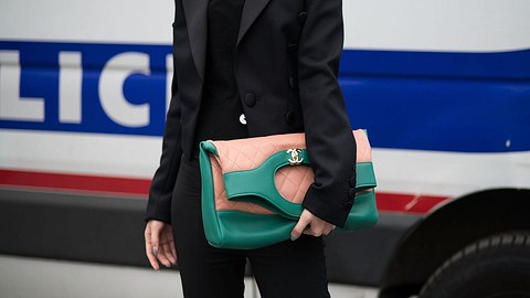 Elegantes Basic: Den schwarzen Blazer kannst du zu allem kombinieren - Foto: GettyImages