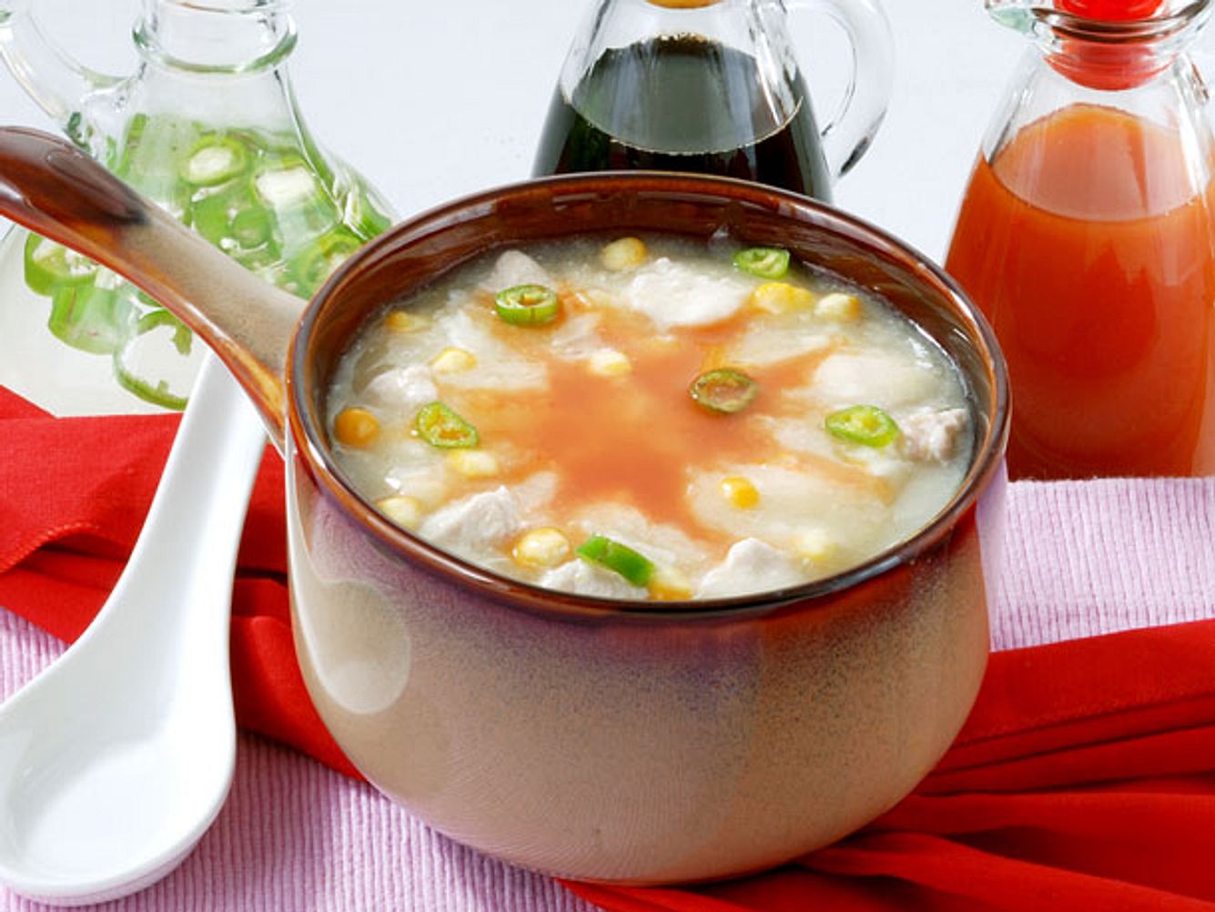 Mit Seidentofusuppe wird ein herzhaftes Fastenbrechen möglich. Mit Seidentofusuppe wird ein herzhaftes Fastenbrechen möglich.