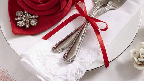 servietten falten rose valentintsga neu - Foto: deco&style