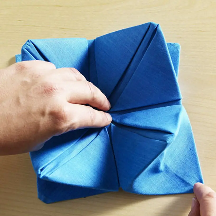 servietten falten weihnachten lotusbluete