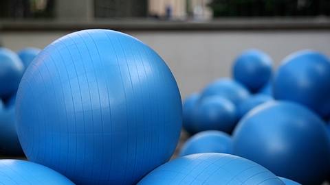 Der Gymnastikball ist ein praktisches Sextoy - Foto: Istock