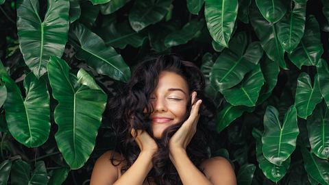 Shampoo ohne Sulfate: Sind sie besser? - Foto: iStock/ Dmytro Buianskyi 