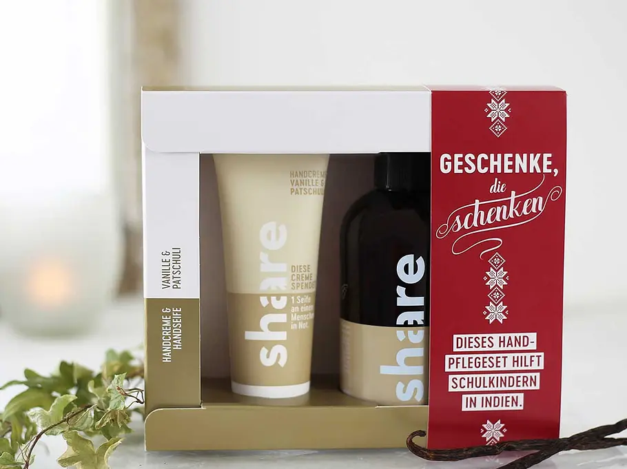 Ein Beauty-Set von share - zwei Geschenke nach Indien Sinnvoll schenken geht zum Beispiel mit dem Geschenke-Set von share - wobei du automatisch ein Kind mit beschenkst