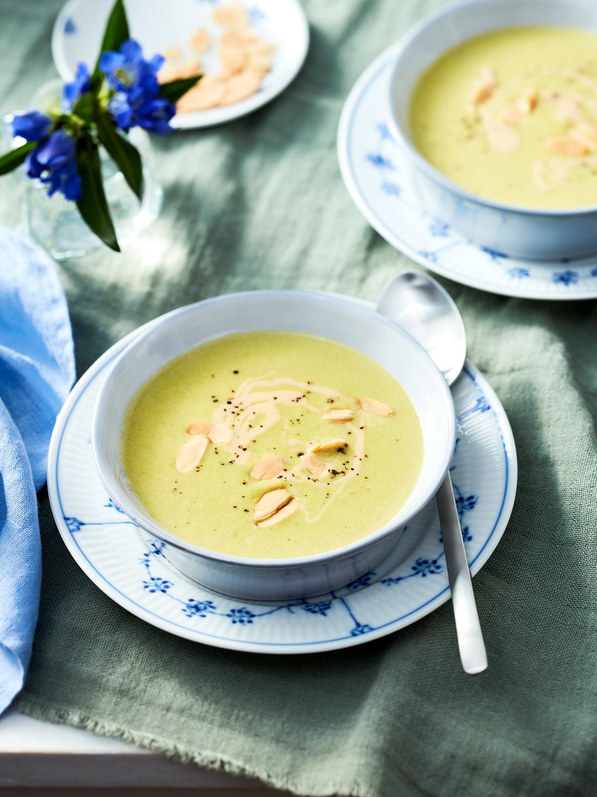 Spargel-Mandelcremesuppe alla Atkins Diät