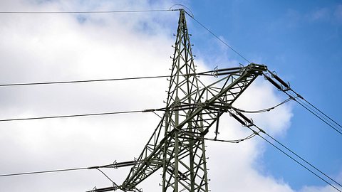 Strommast - Foto: IMAGO / Bihlmayerfotografie