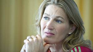 Tennis-Legende Steffi Graf wird erneut auf eine harte Probe gestellt... - Foto: IMAGO / Sven Simon