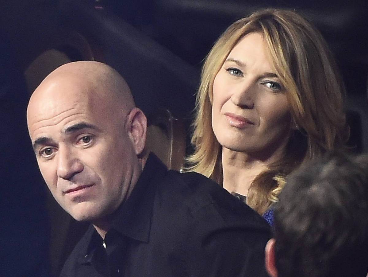 Steffi Graf und Andre Agassi sind derzeit schrecklichen öffentlichen Drohungen seiner Schwester ausgesetzt.