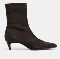 STIEFELETTE AUS VELOURSLEDER