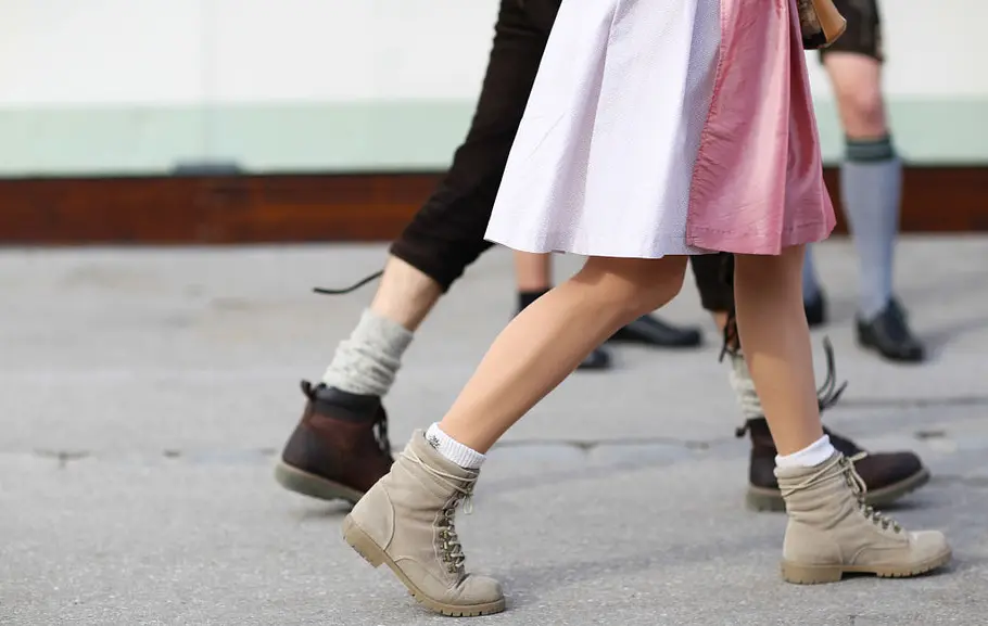Stiefel zum Dirndl