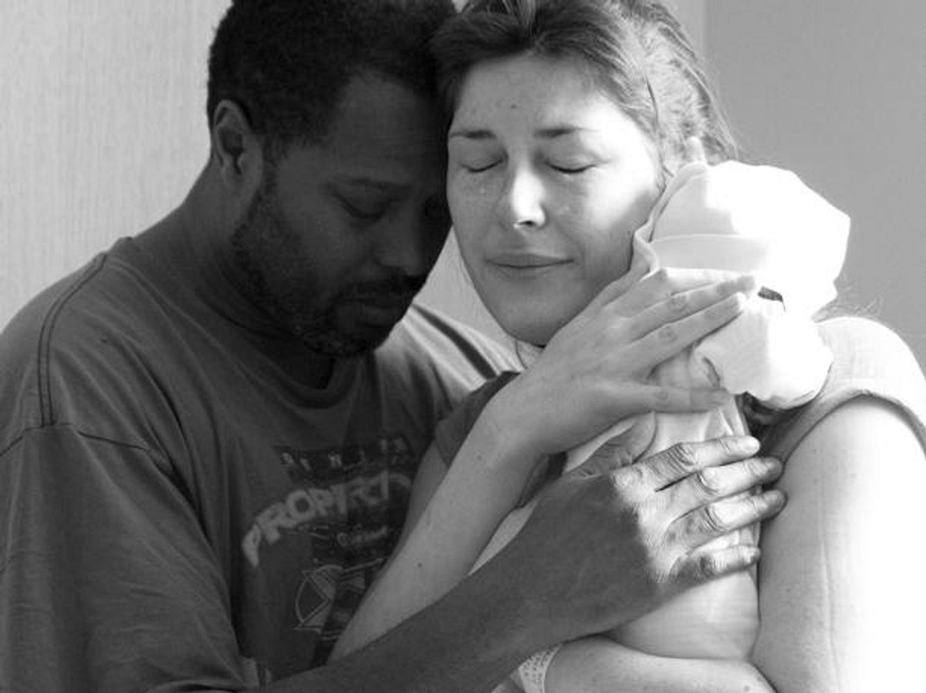 Kurz nach der stillen Geburt: Hier halten David und Siobhan Monteith ihre Tochter Grace Dinah in ihren Armen.