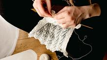 Strickjacken stricken ist nicht schwer - egal ob Cardigan oder Jacke - Foto: Helin Loik-Tomson/iStock