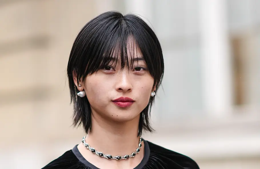 Stufenschnitt für kurze Haare: Diese Frisuren & Styles liegen 2024 im Trend