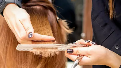 Stufige Bob-Frisuren: Die schönsten Schnitte jeden Alters - Foto: istock/okskukuruza