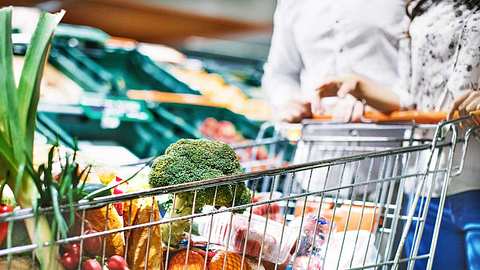 Supermarkt: So kaufen die Deutschen am liebsten ein - laut Studie - Foto: iStock