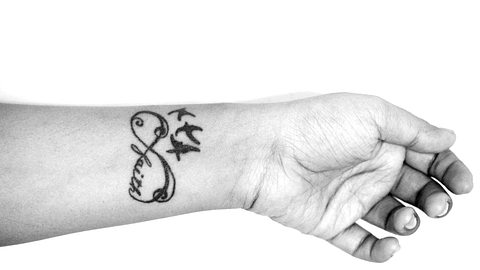Tattoos für Frauen sollten immer eine besondere Bedeutung haben. Wir haben Inspirationen für die schönsten Motive. - Foto: iStock