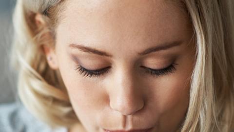 tee gegen schmerzen - Foto: iStock