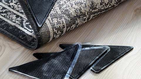 Dänisches Bettenlager: Teppich Anti-Rutsch-Ecken - Foto: daenischesbettenlager.de