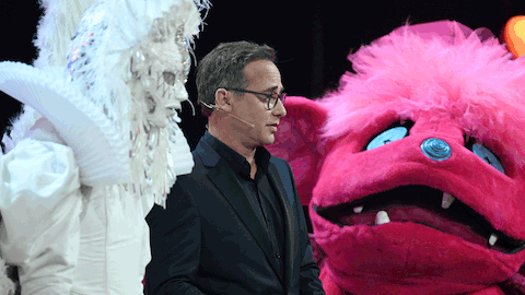 Diese Promis stecken bei The Masked Singer unter den Kostümen. - Foto: imago images / Future Image