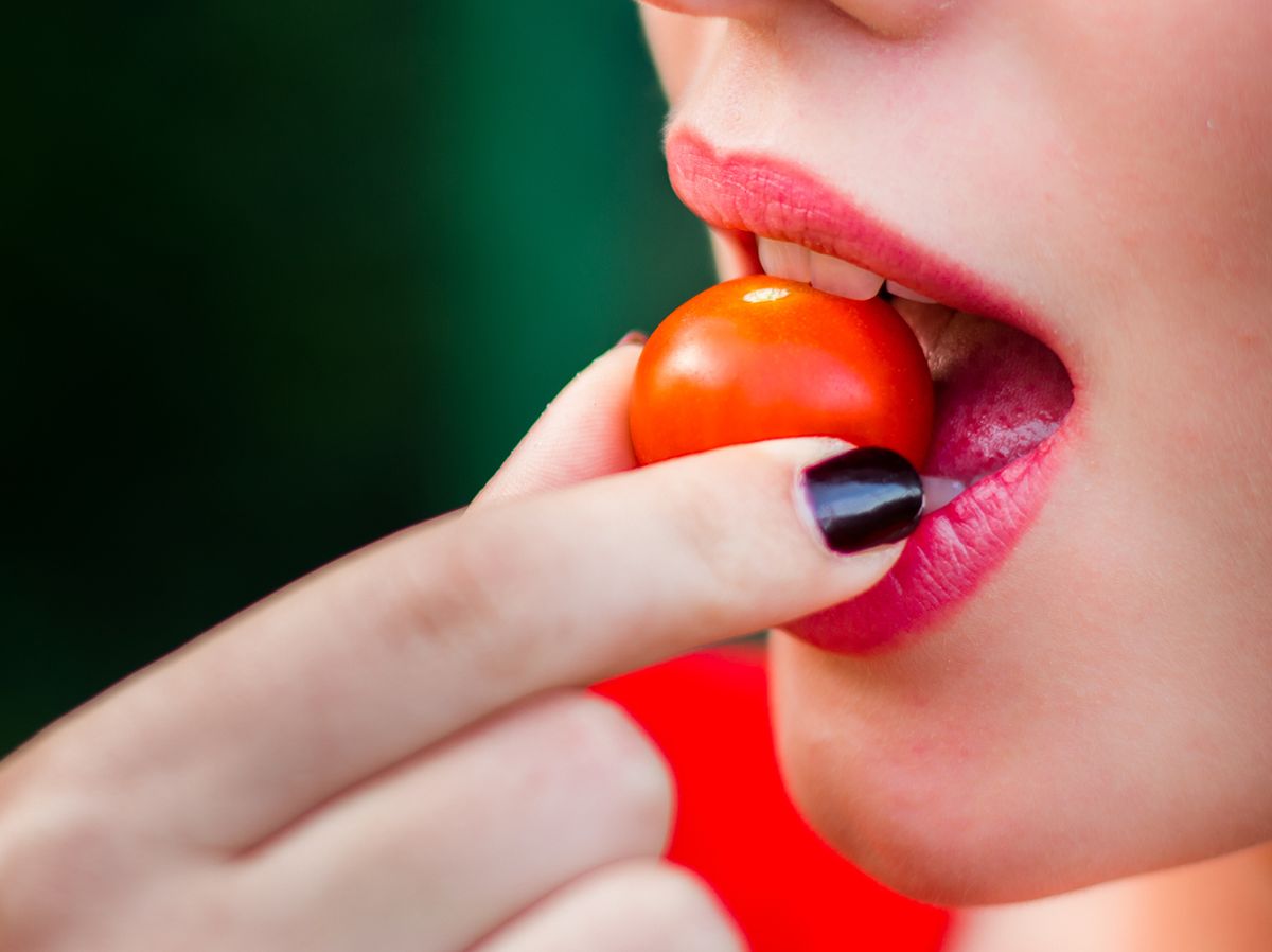 Tomaten sind ein gesunder Snack mit wenig Kalorien