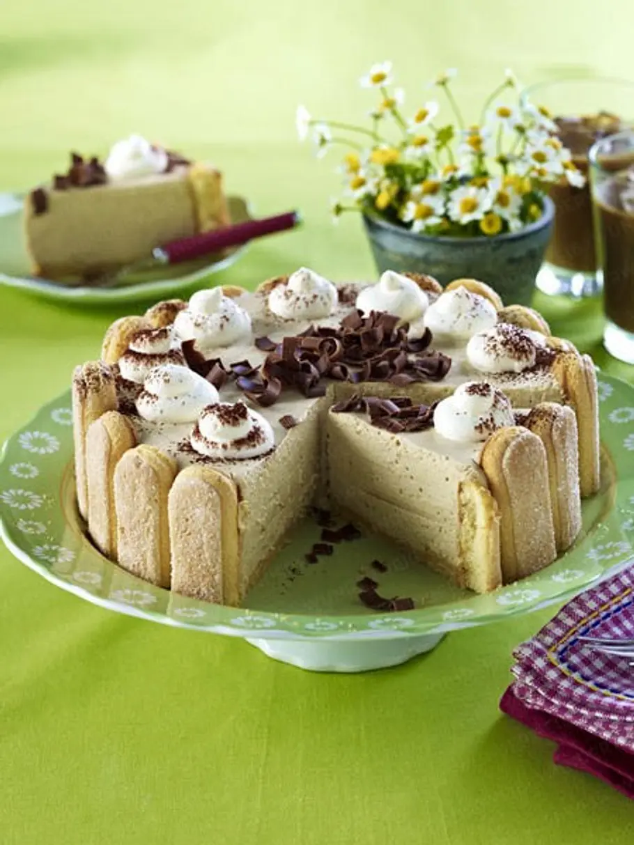 Luftige Eiskaffee-Charlotte torten rezepte