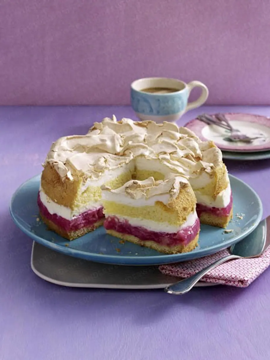 Rhabarber-Torte mit Baiser-Haube torten rezepte