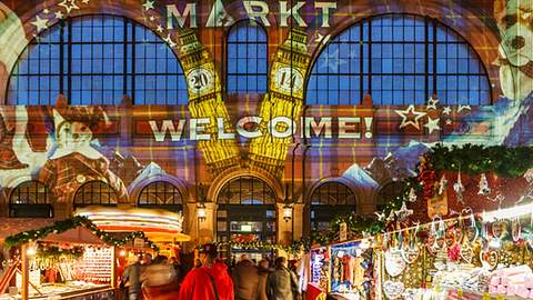 Die 10 ungewöhnlichsten Weihnachtsmärkte in und um Deutschland - Foto: iStock/ Flavio Vallenari