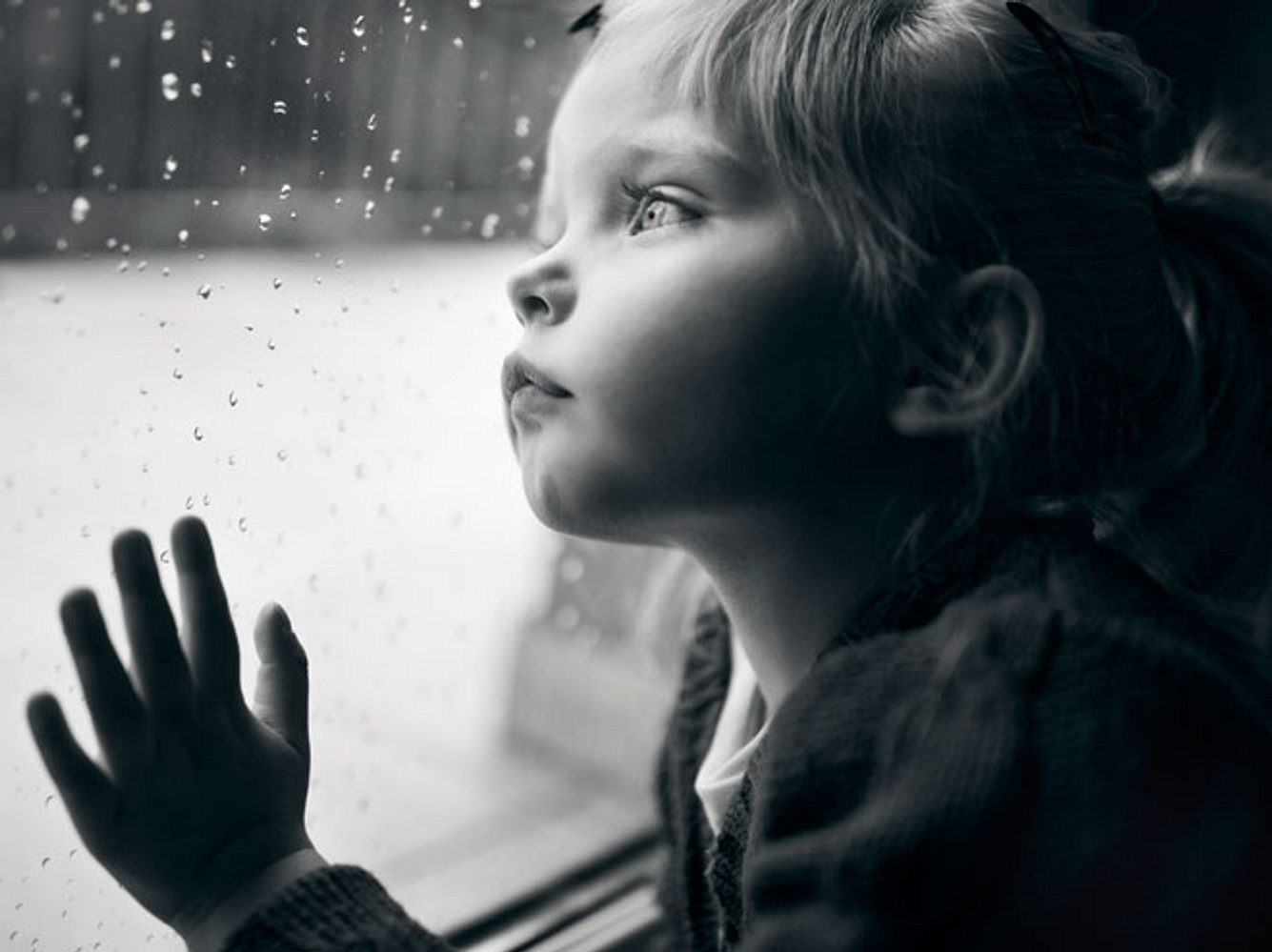 Unsichtbare Freunde bei Kindern - ein Grund zur Besorgnis? Das sagt der Experte. Unsichtbare Freunde bei Kindern - ein Grund zur Besorgnis? Das sagt der Experte.