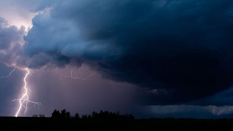 In den kommenden Tagen soll es zu schweren Unwettern kommen. - Foto: istock/ jctabb