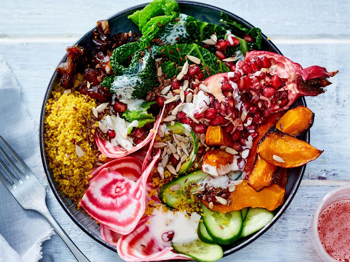 Diese vegane Bowl liefert einen richtigen Vitamin-Kick.