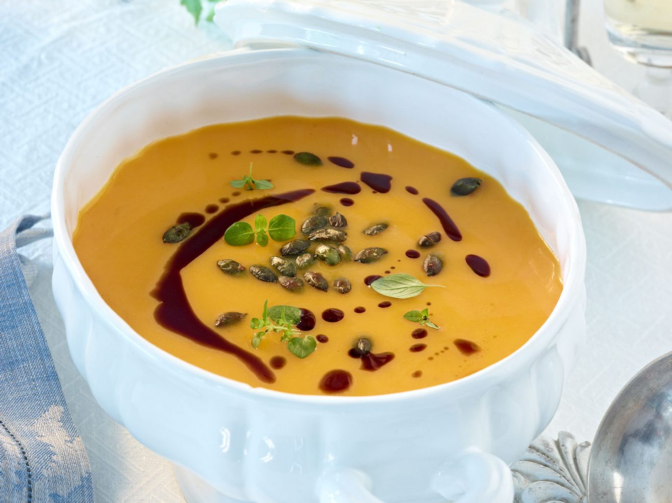 Kürbissuppe: Sonnige Rezepte für die Herbstküche | Wunderweib