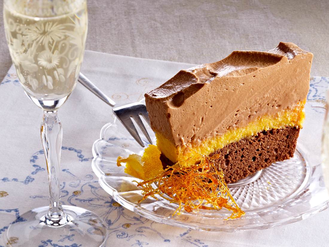 Vegetarisches Weihnachtsessen: Schokoladen-Karamell-Terrine Schokoladen-Karamell-Terrine: Ein tolles Dessert für ein vegetarisches Weihnachtsessen.