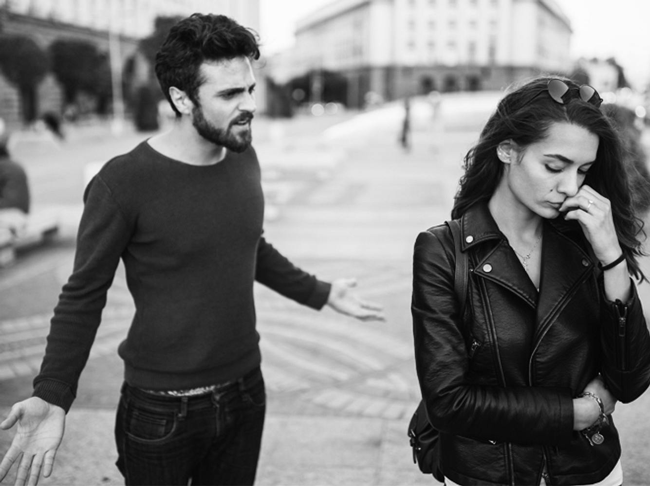Dieses Verhalten deines Partners deutet auf eine Beziehungsende hin Dieses Verhalten deines Partners deutet auf eine Beziehungsende hin