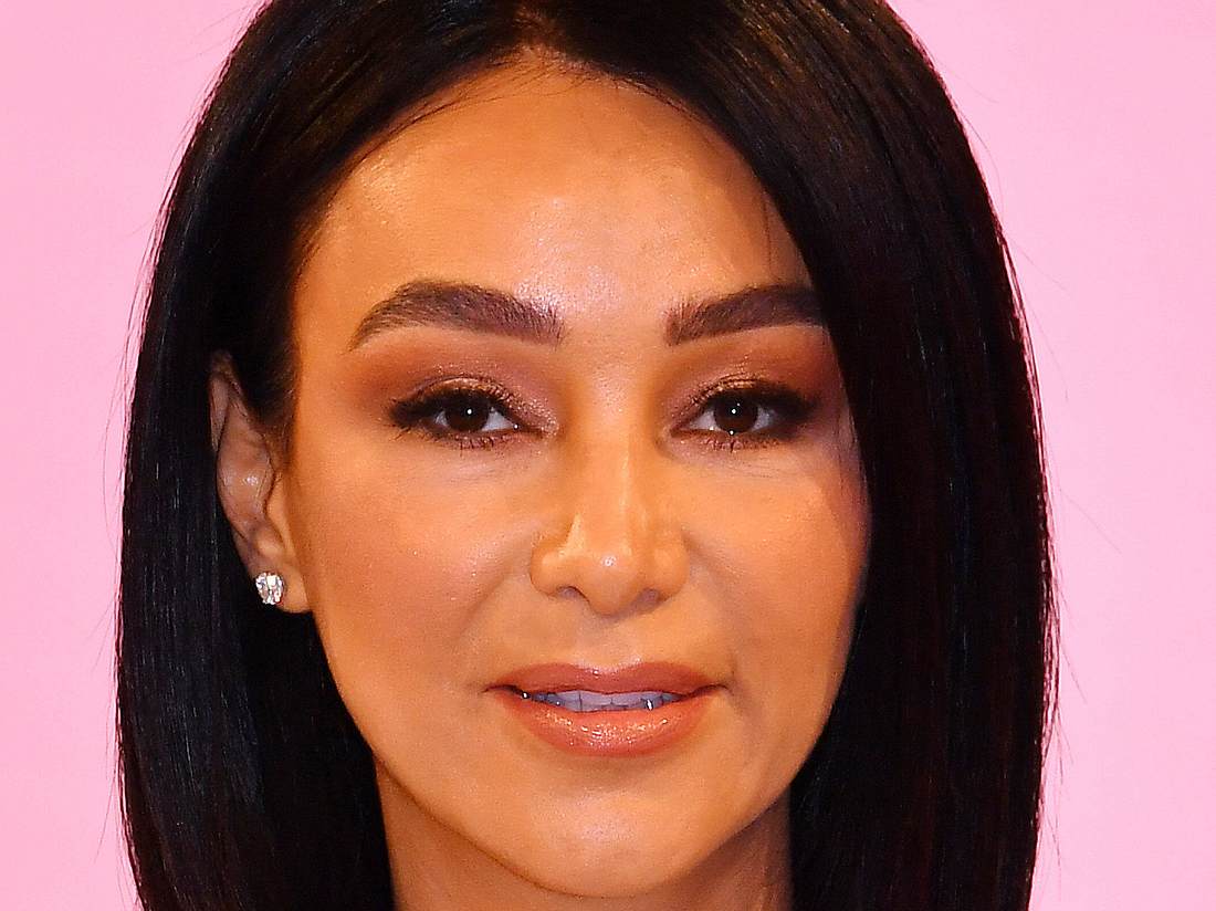 Verona Pooth Statt glücklicher Gesichter sah man bei Verona Pooth & ihren Lieben nur noch gelangweilte Mienen...