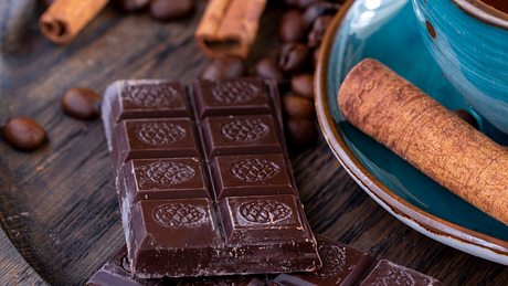 Warum wird Schokolade weiß? Eine Frage, auf die es mehr als eine Antwort gibt - Foto: Marina Kositsyna/iStock