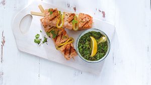 Weight Watchers SmartPoints Rezepte: Leckere Lachs-Spieße - Foto: Weight Watchers