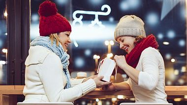 Weihnachtsgeschenke für Freundinnen - Foto: iStock
