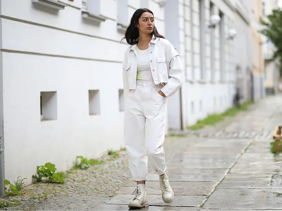 Jeansjacke kombinieren: So stylst du den Denim-Klassiker für jede Gelegenheit!