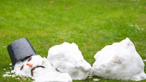 Schnee vorbei! Bald beginnt die große Schneeschmelze - Foto: Fokusiert/iStock (Symbolbild)