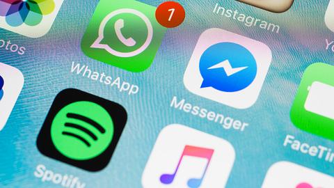 WhatsApp verschwindet ab Januar von vielen Smartphones. - Foto: bombuscreative/istock